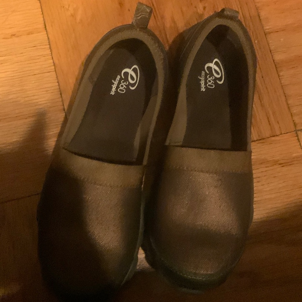 Women’s shoe